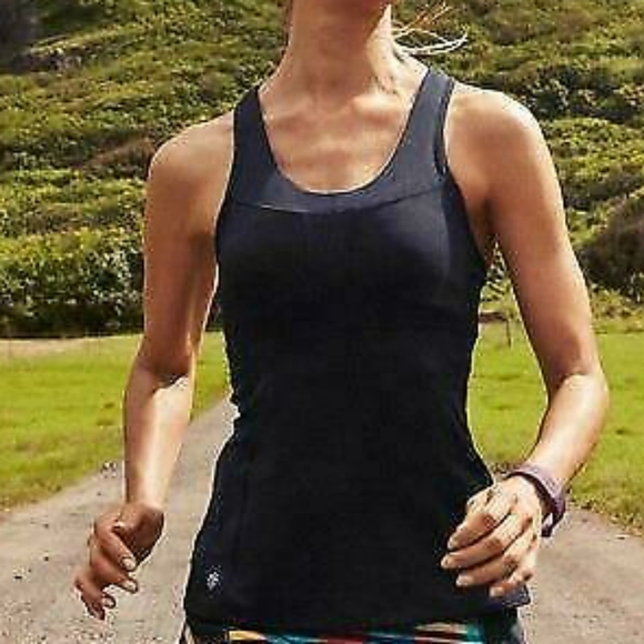 Athleta Tops - Athleta black swift running tank top